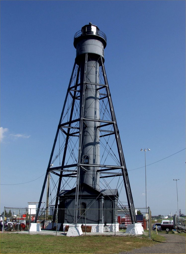 Tinicum, NJ Rear Range Lighthouse by Hank Waxman