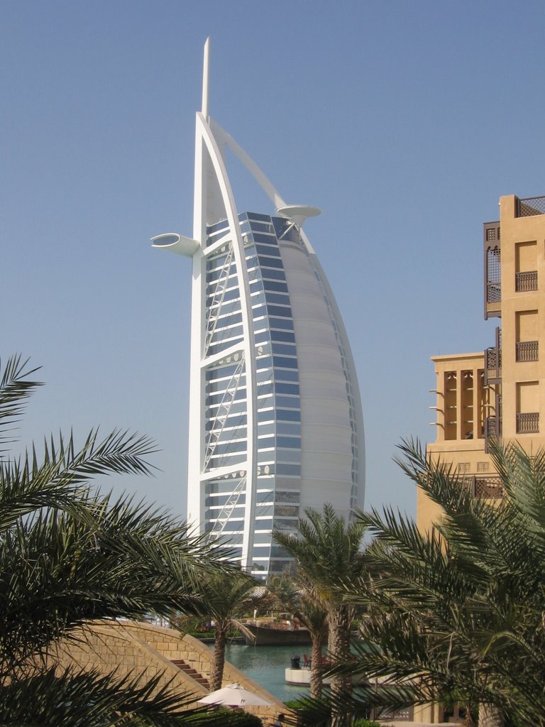 Burj Al-Arab by Haizul Adri