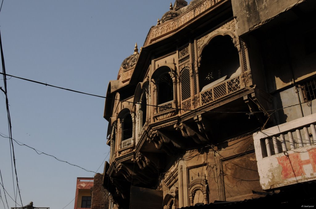 Agra,old city - balcony by JanGasior