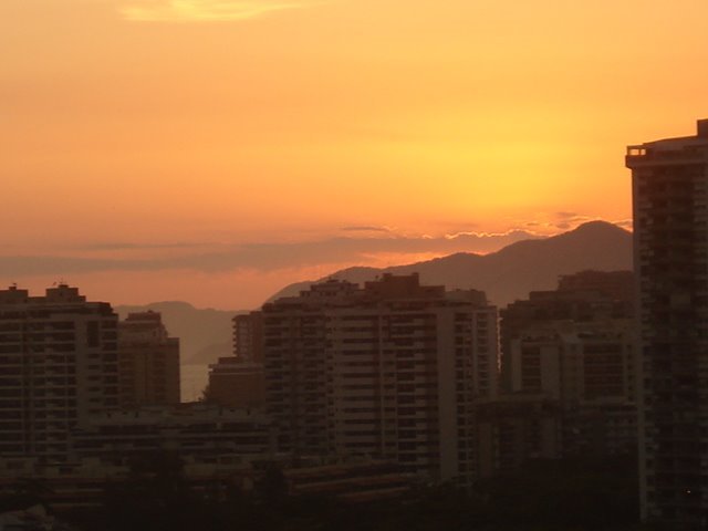 Pôr do sol no Rio de Janeiro by Marcela Bernardi