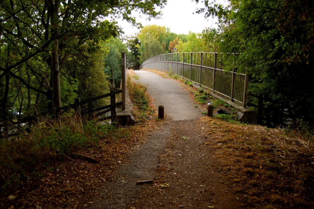 Bridge over the bypass to Rocky lane in Kenilworth by Chris Scaysbrook