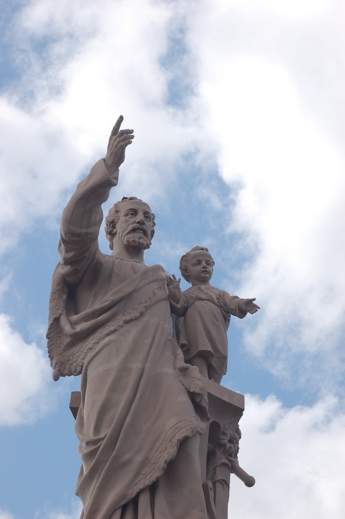 Le puy,statue st joseph by stéphane Boulnois