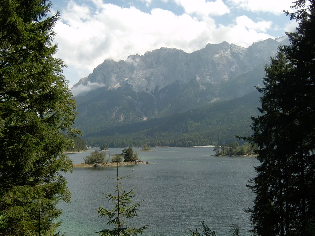 Blick auf den Eibsee by Neanderthaler