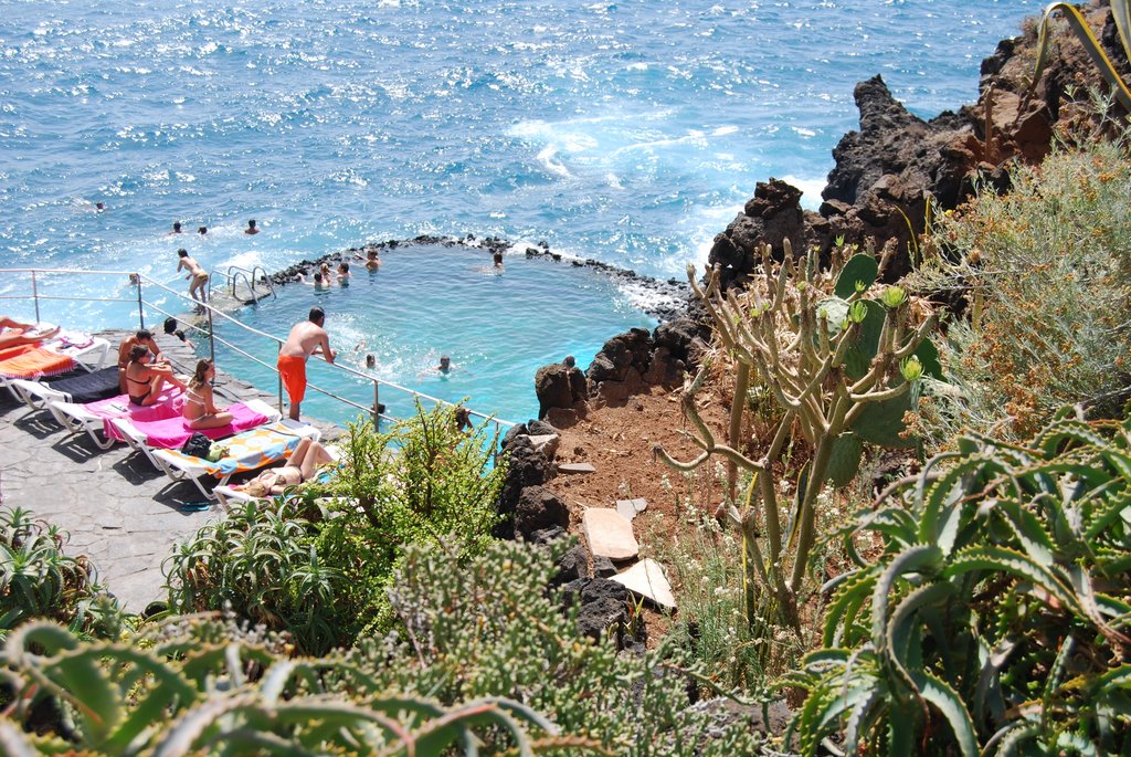 Piscina natural (las Caletillas) by harpocarnaval