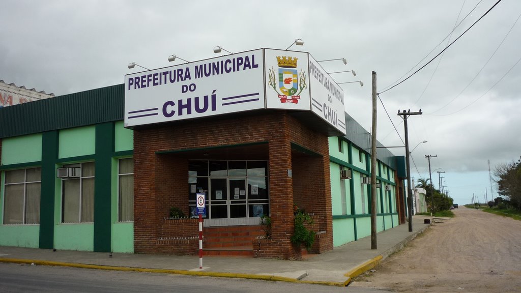 Prefeitura Munipal, Chuí, RS by Ubirajara Buddin Cruz