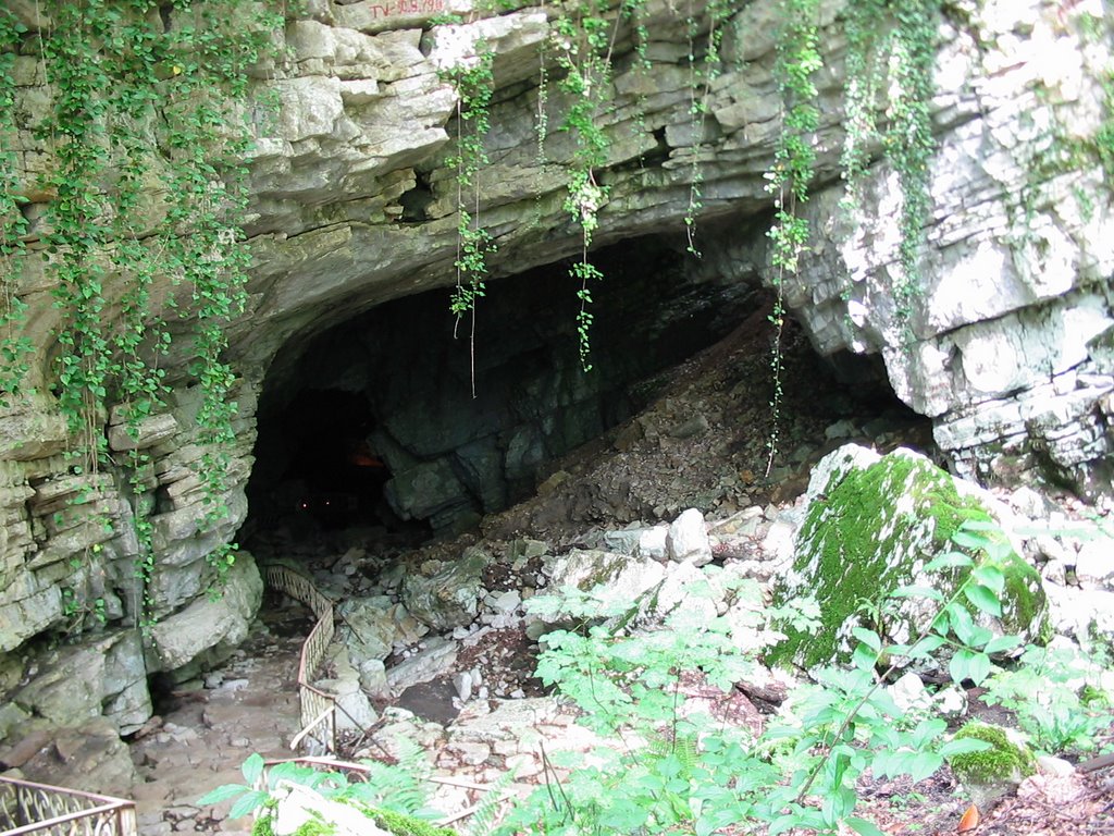 Voroncovskie caves by vmalenko