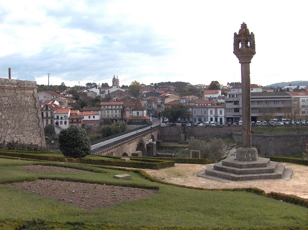 R.Duques de Bragança Pelourinho by mariomeira