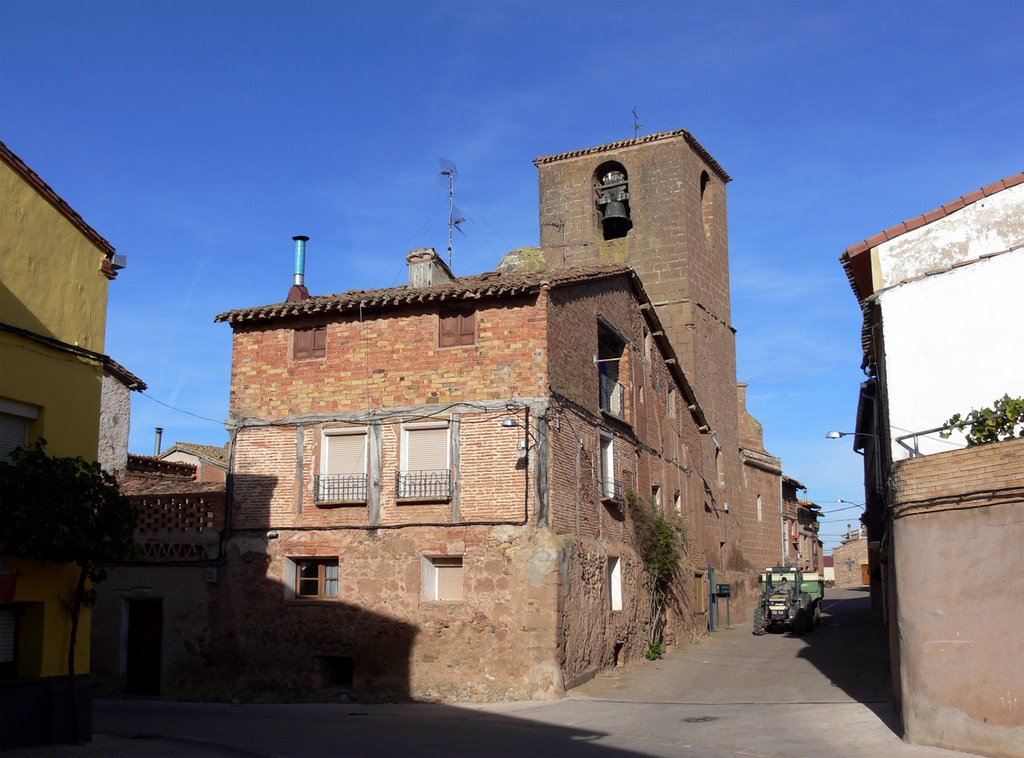 MANJARRÉS (Valle del Najerilla-La Rioja). 03. 2007. Iglesia de la Asunción (sXVI). by Carlos Sieiro del Nido