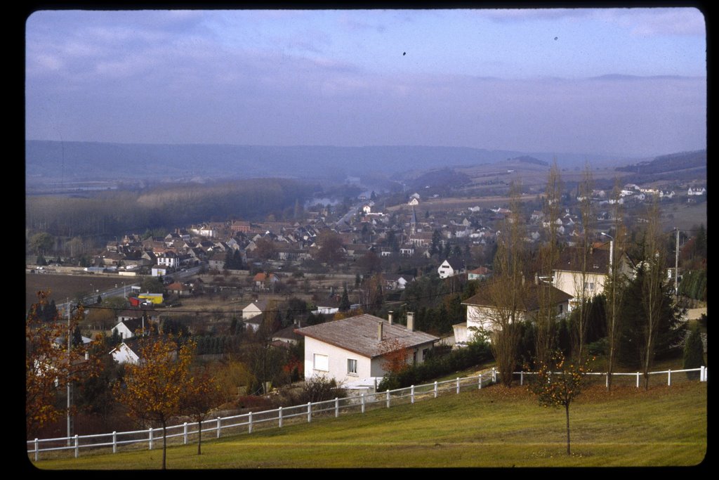 De Villeneuve sur Yonne à Joigny. 1985 by Bout de craie