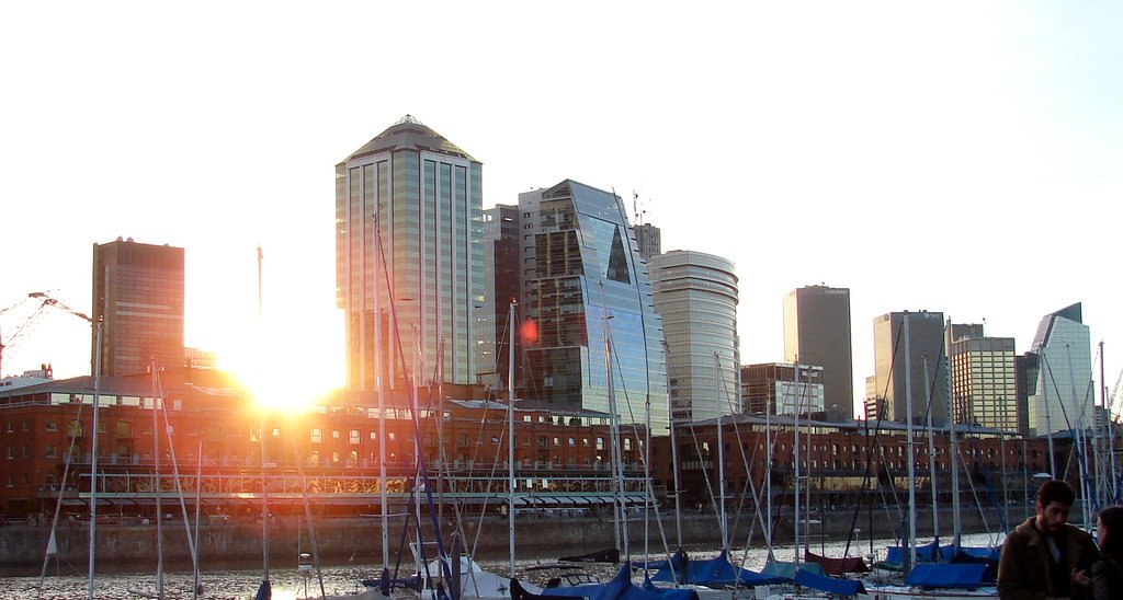 Atardecer en Puerto Madero by Mauricio.Biolato