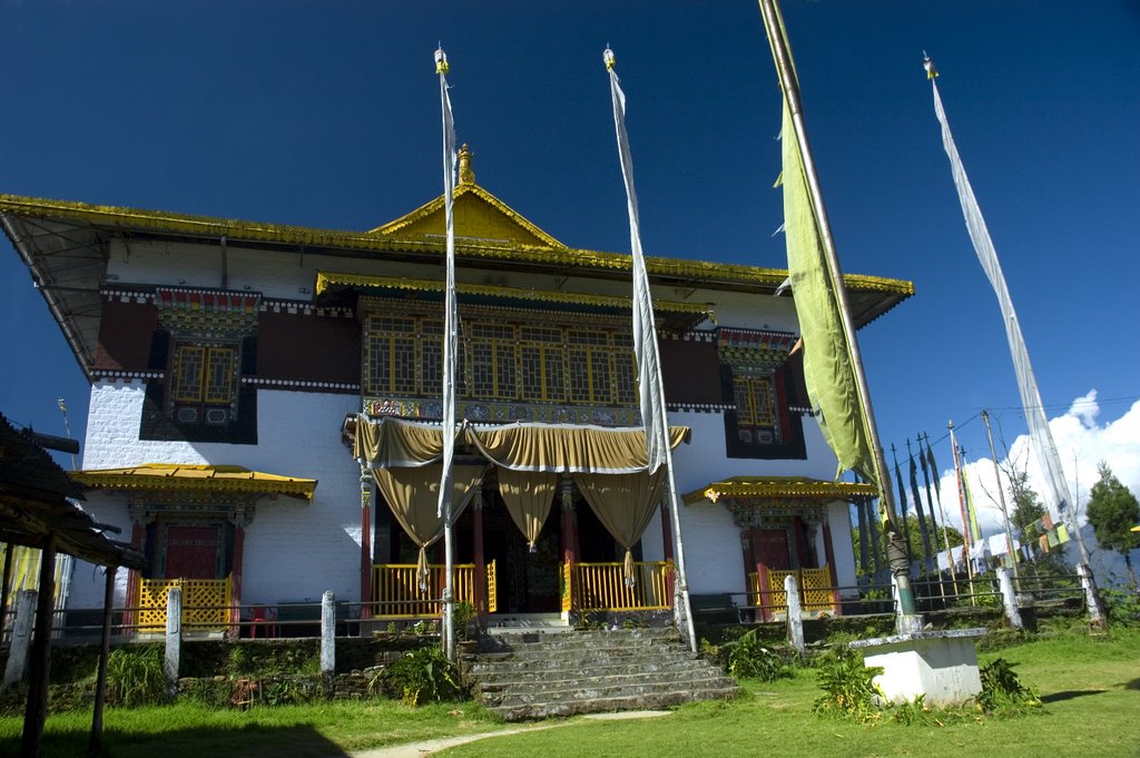 Pemayangtse, Pelling, Sikkim by llbono