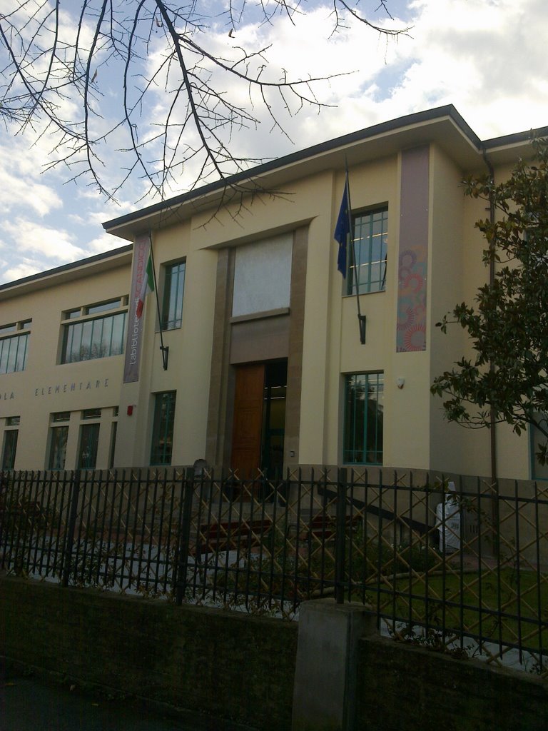 Biblioteca di Scandicci - ex Scuola Duca degli Abruzzi by merimanga80