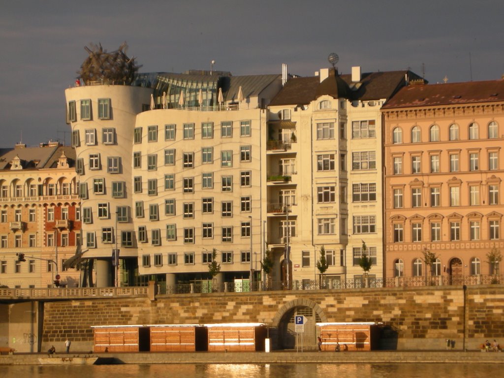 "The Dance" building in Prague by rb94rb