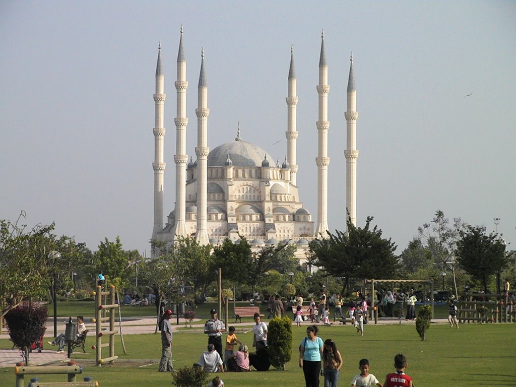 Merkez Parktan Sabancı Merkez Camii by MehmetAliCAN