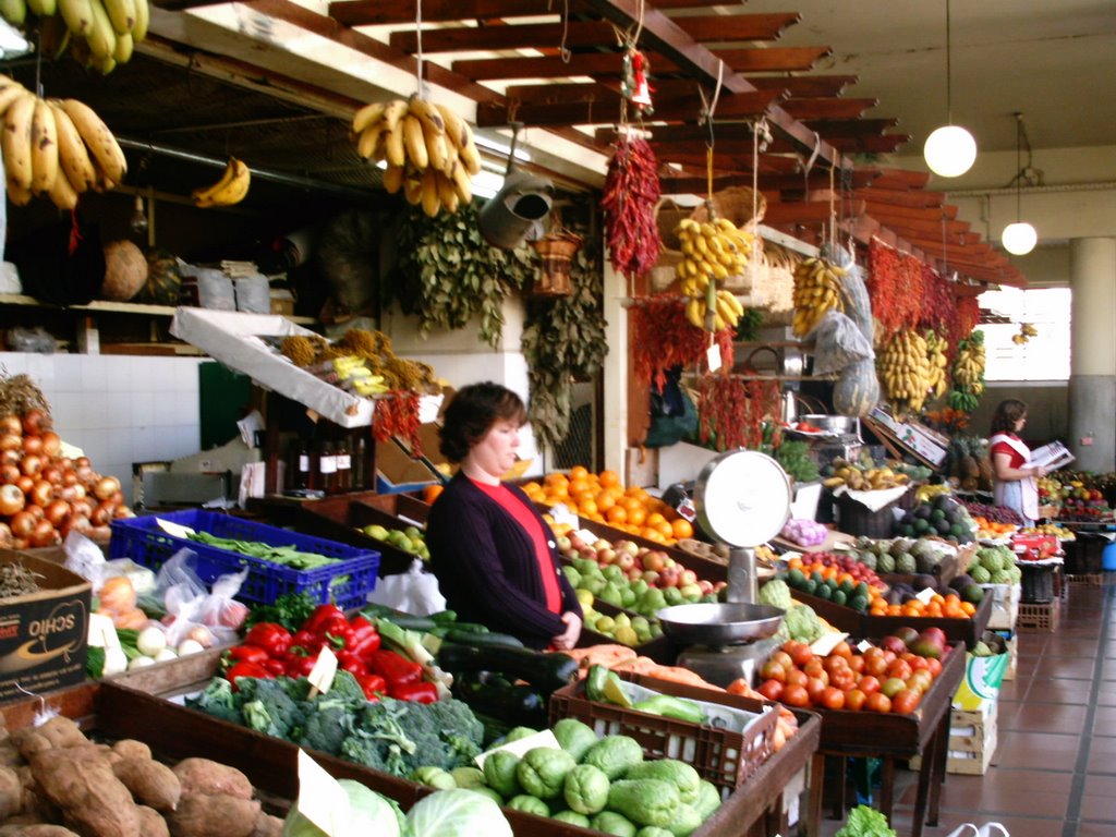 Mercato di Funchal by tommaso ciccotosto