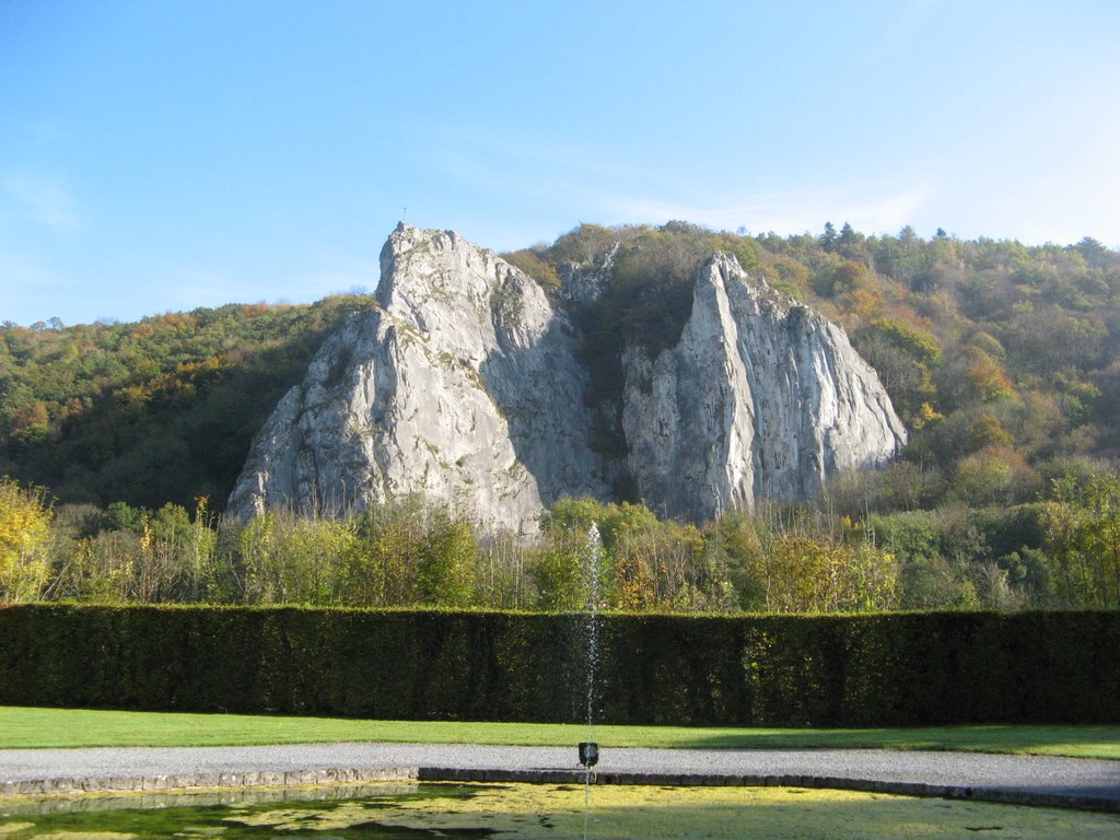 Freyr - Die Mérinos-Felsen über der Maas by HelgaSch