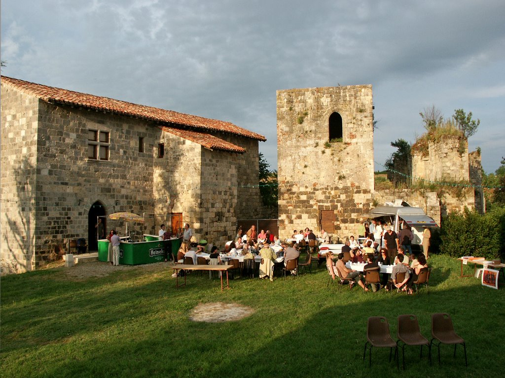 Clermont Dessous, le château. by Michel ALBUGUES