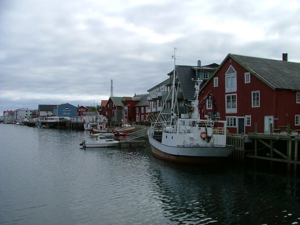 Hafen Henningsvær by Hartl