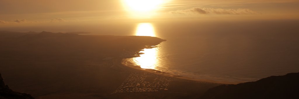 Atardecer en Famara by Francisco Garcia de …