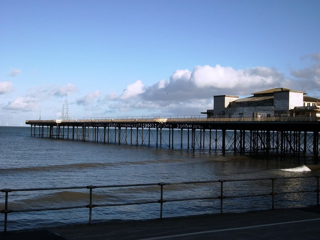 Colwyn Bay Pier, it says open all day, It is not. by Bigdutchman