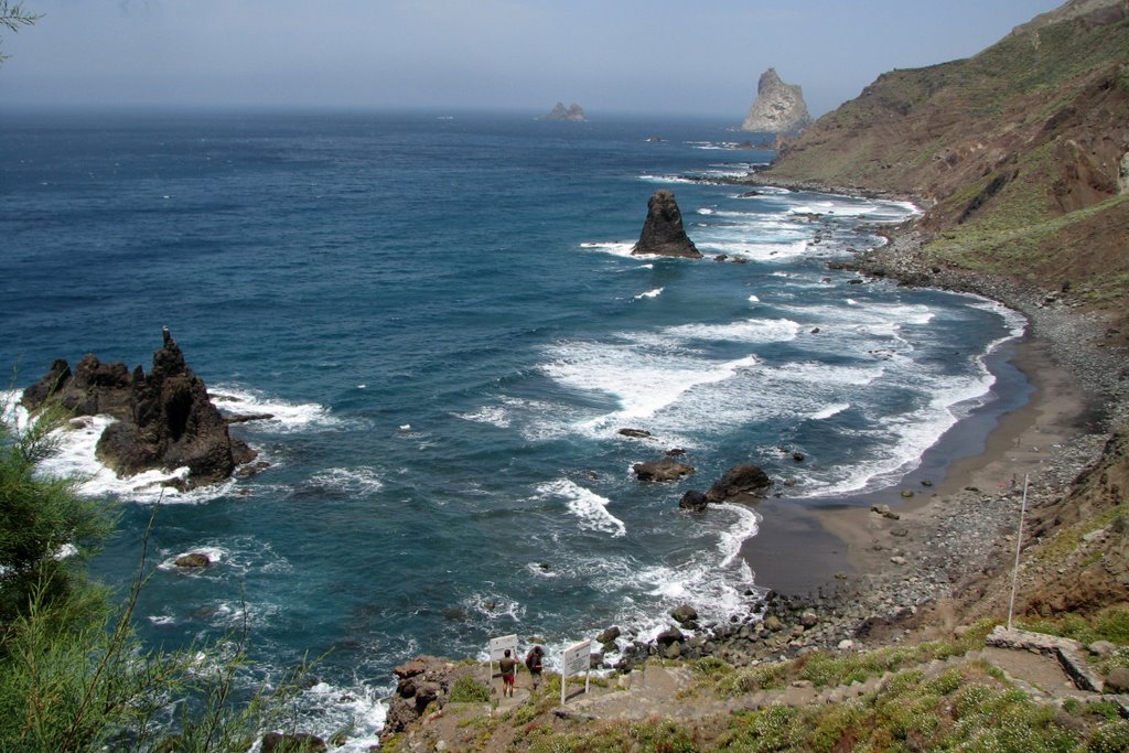 Tenerife Playa de Benijo Blick nach Punta de los Roquetes by gerhardknoe