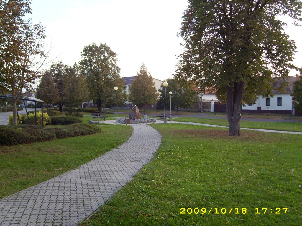 Square with fontain in Dunajská Lužná by Jurino