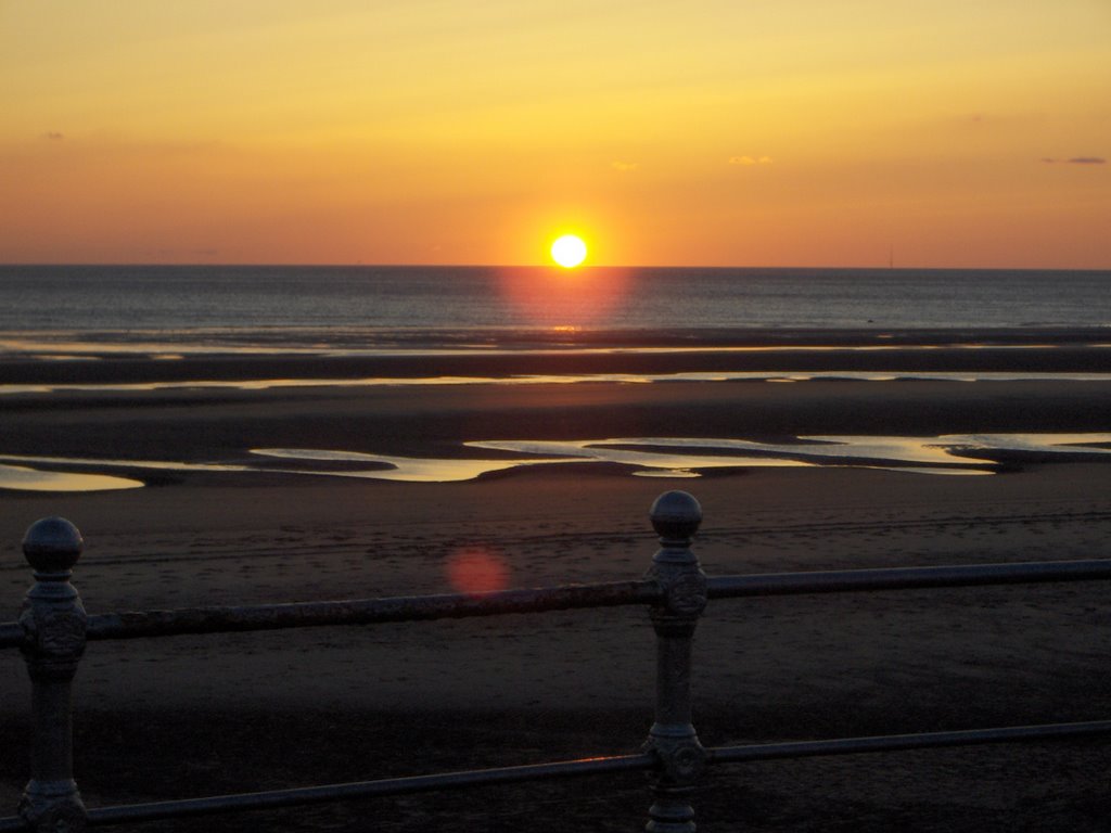 Atardecer en Blackpool by Andres Chillida