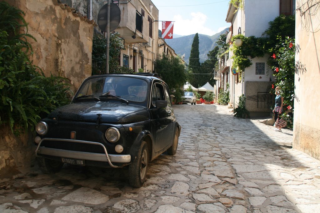 G18600 ROMA - Fiat 500 Classic by Brian Burnett