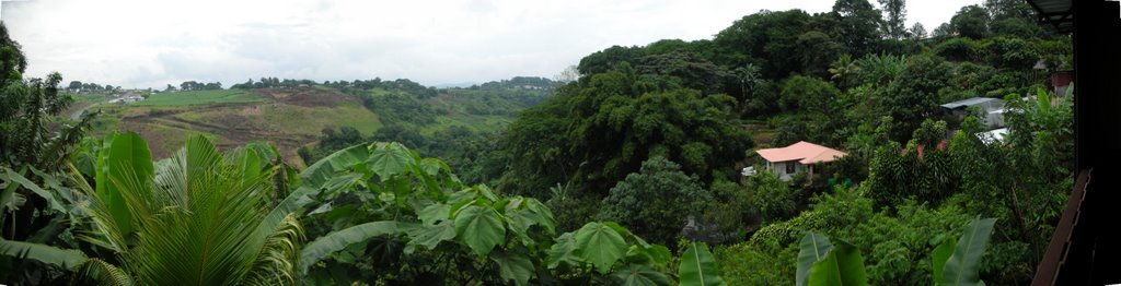 Montaña en La Garita, Alajuela by fifocr