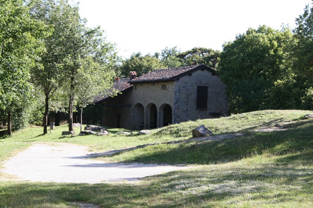 Montovolo: La Foresteria by Carlo Pelagalli