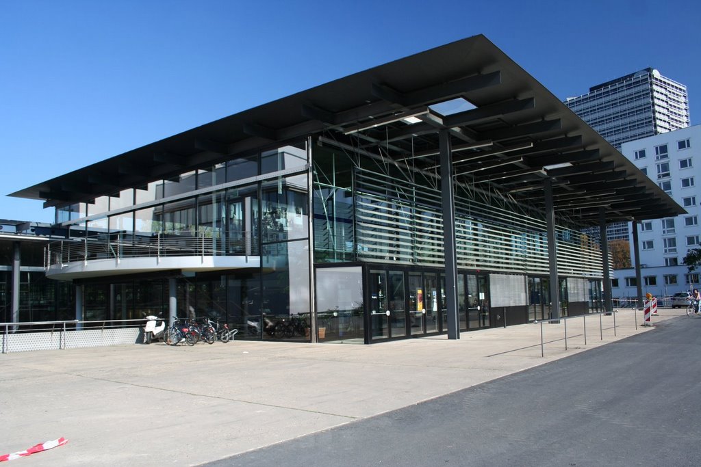 World Conference Center Bonn (WCCB) by © Wim