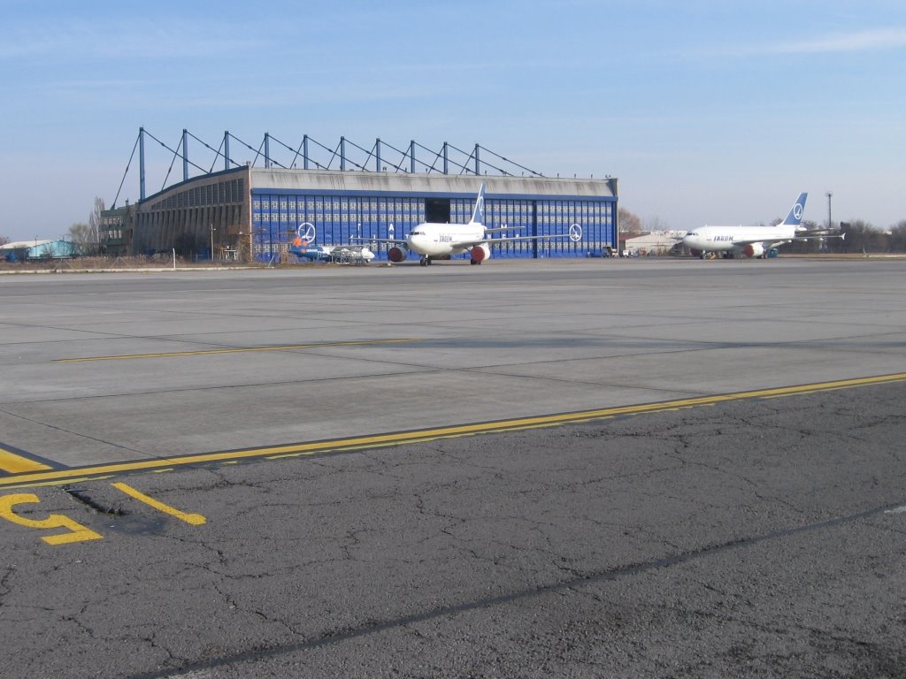 TAROM Technical Division @ Henri Coanda International Airport by etravel