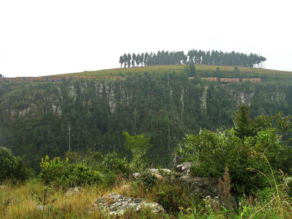 A cargo train above the cliff at Mac-Mac fall by fotokönig