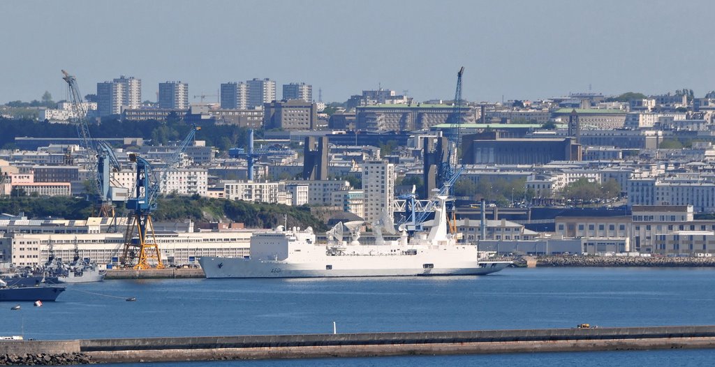 Brest seen from Pointe des Espagnols by BritPlom