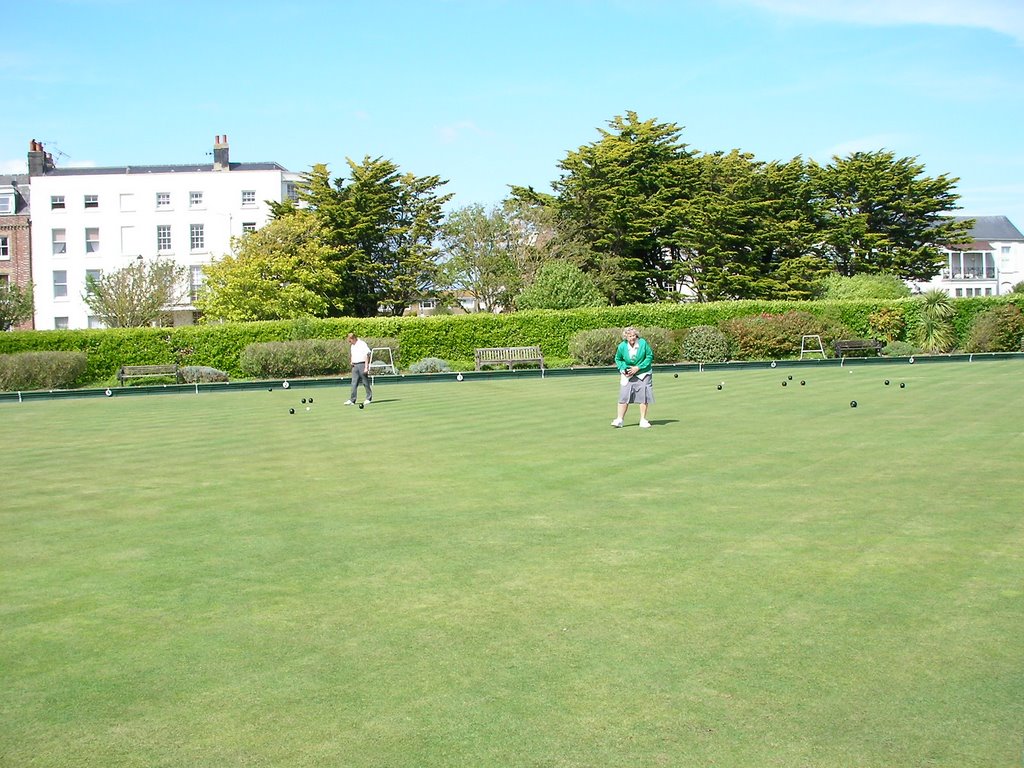 Littlehampton Bowling Club by Neil Hunter