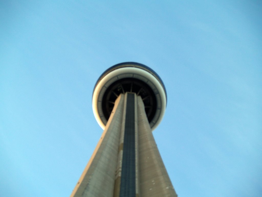 CN Tower - Toronto, ON by Richard Hughes