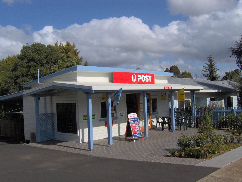 Dunoon Post Office by tom3844