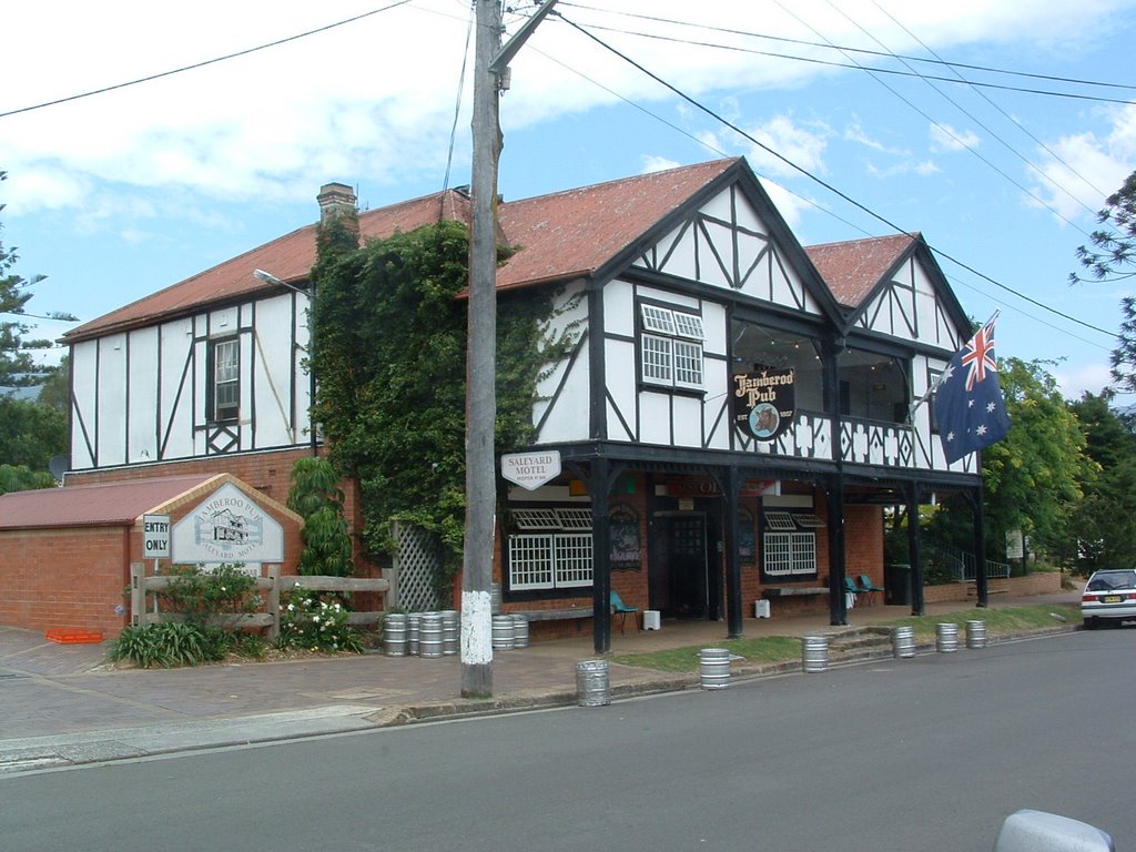 Jamberoo Pub by tom3844