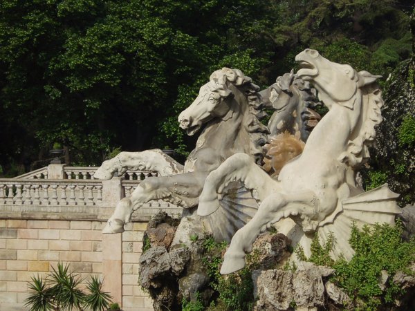 Galloping Horses, Parc de la Ciutadella by ximines