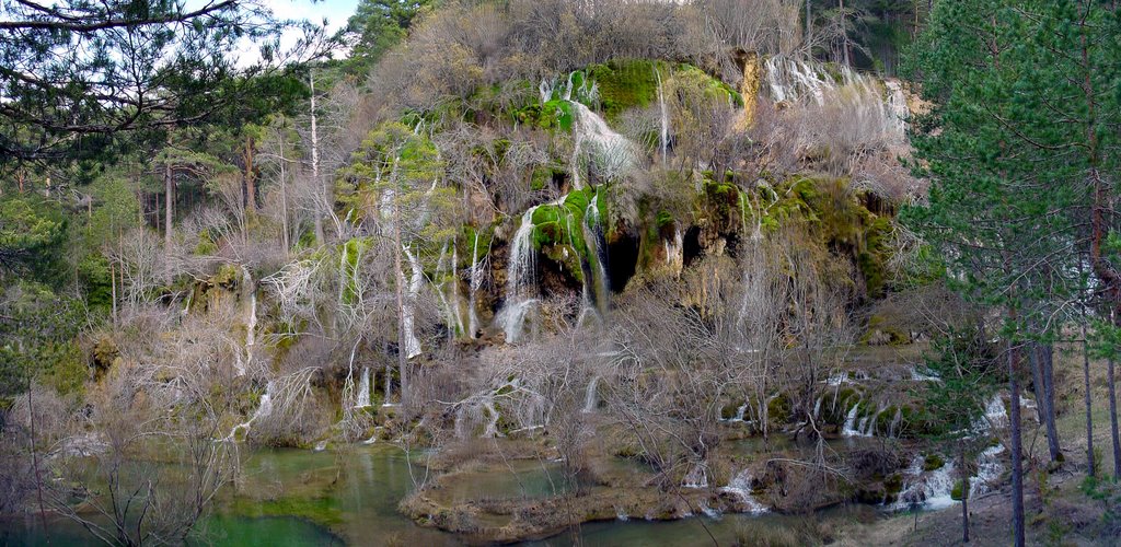 Cuenca Nacimiento del Rio Cuevo by Miguel Angel Domíngu…