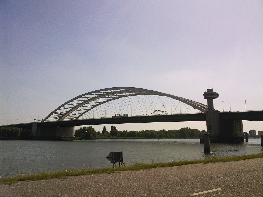 Rotterdam van Brienenoordbrug by Michiel_Konst