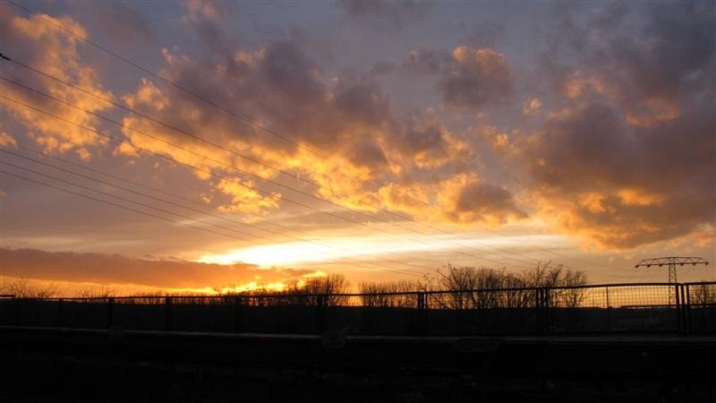 Sonnenuntergang über dem Bibratunnel by Ascarel