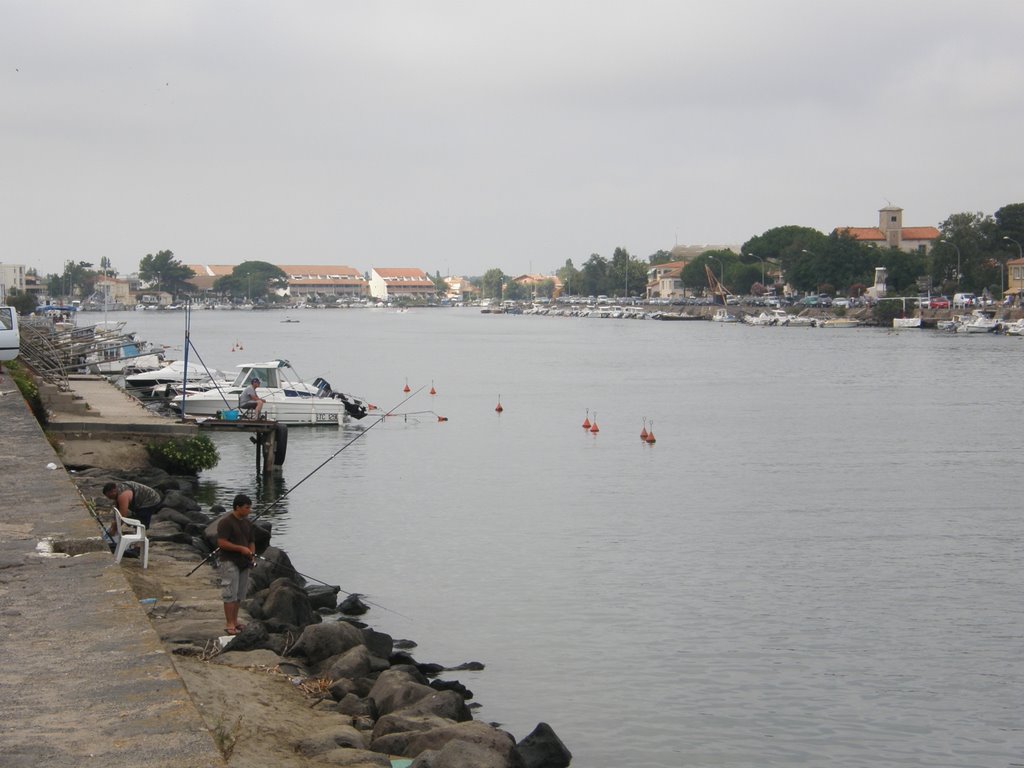 L'Hérault, le Grau d'Agde et Port de Pêche d'Agde by Luís Seixas