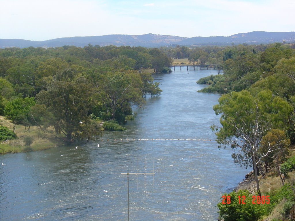 The Mighty Murray River, downstream from Hume Weir by V.J. Munslow