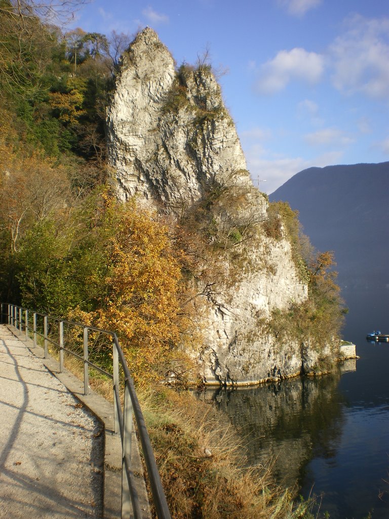 Lugano Sentiero di Gandria by danbo21