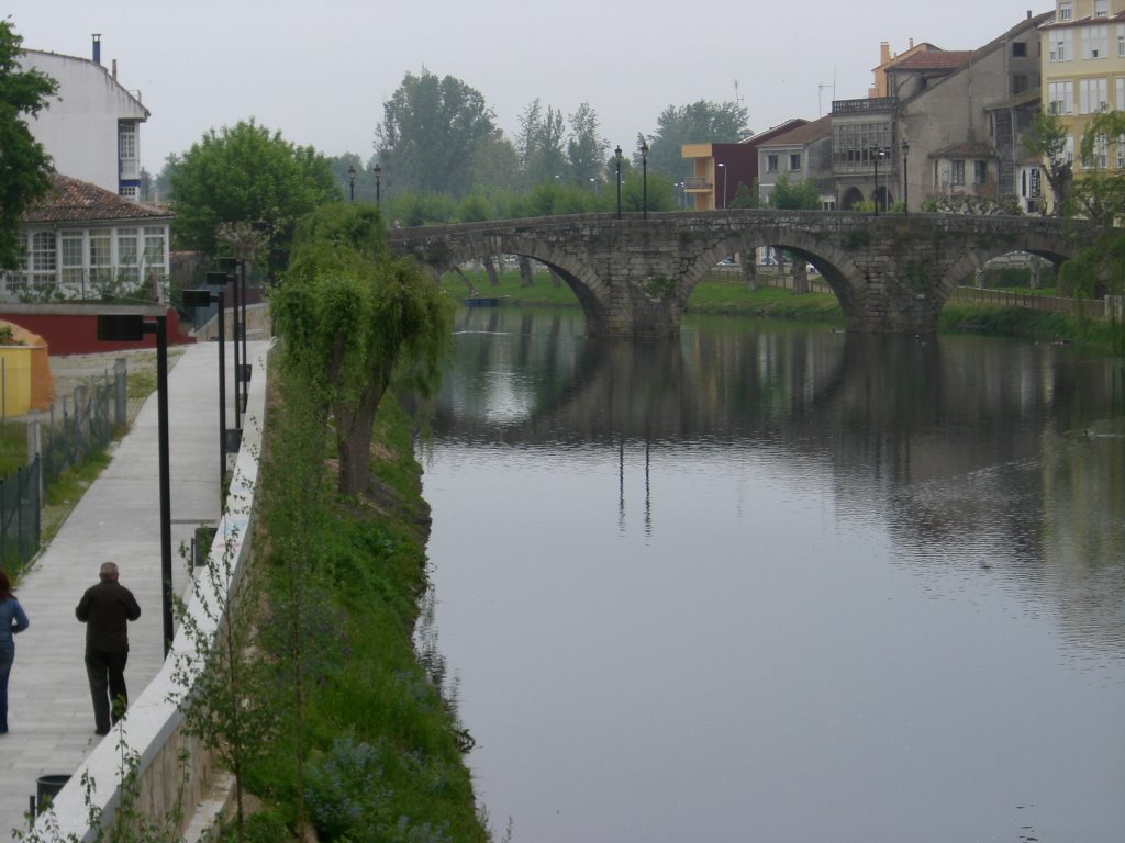 Rio Cabe y Puente Romano by bjduran