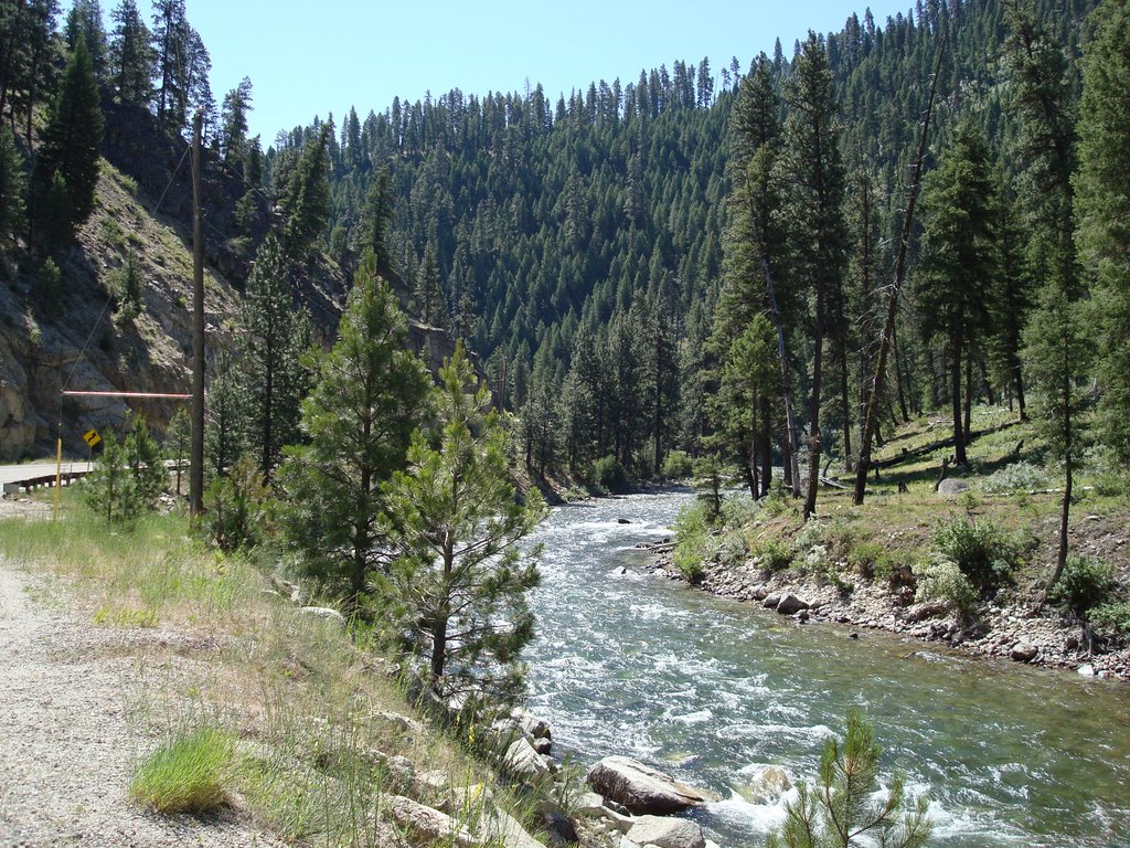 The river along Banks-Lowman Road by excdev