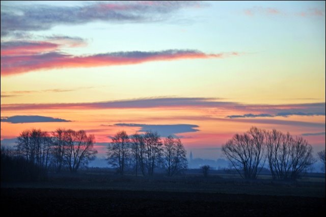 Wschód nad Lubomią... 27.11.2009r by EvKa