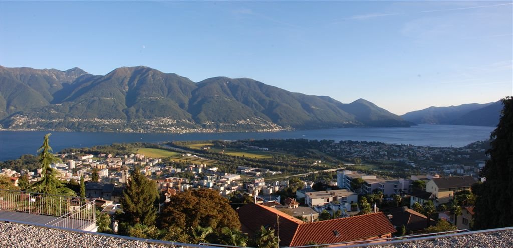 Panorama von Monti auf den Lago Maggiore by franzguggisberg