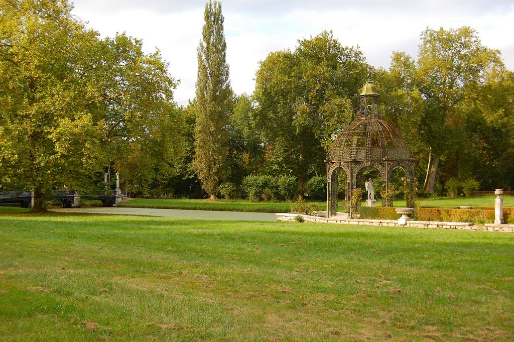 Château de Chantilly by Les Argonautes